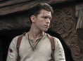 Tom Holland responde a los rumores sobre su casting como James Bond mientras prepara pollo frito
