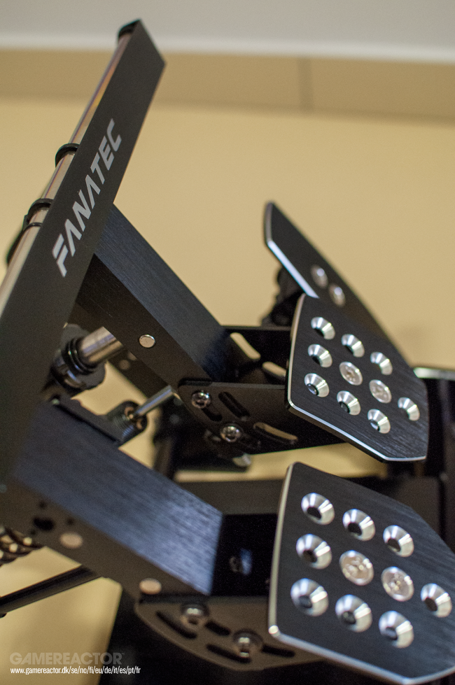 Fanatec ClubSport Wheelbase V2.5 + Pedals V3 Inverted