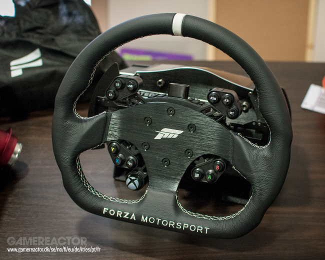 Fanatec ClubSport Wheelbase V2.5 + Pedals V3 Inverted
