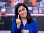 Una presentadora de la BBC pide disculpas tras mostrar accidentalmente el dedo corazón a los telespectadores