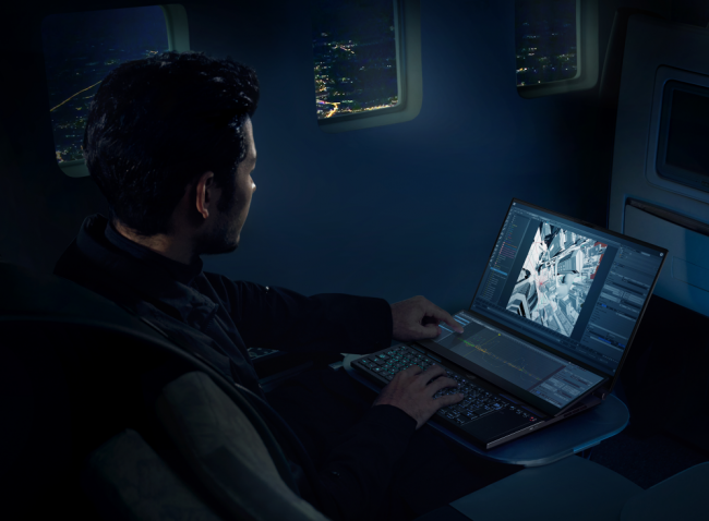 ASUS ROG Zephyrus Duo 16