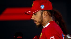 Lewis Hamilton se martiriza, pero su antiguo jefe le anima: 