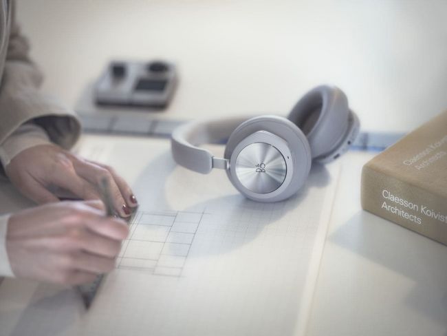 Bang & Olufsen Beoplay Portal for PC/PS5/Switch